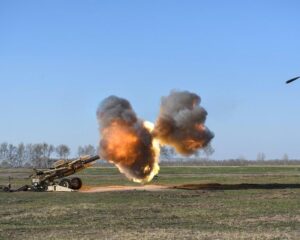 AH4 155mm Light Howitzer